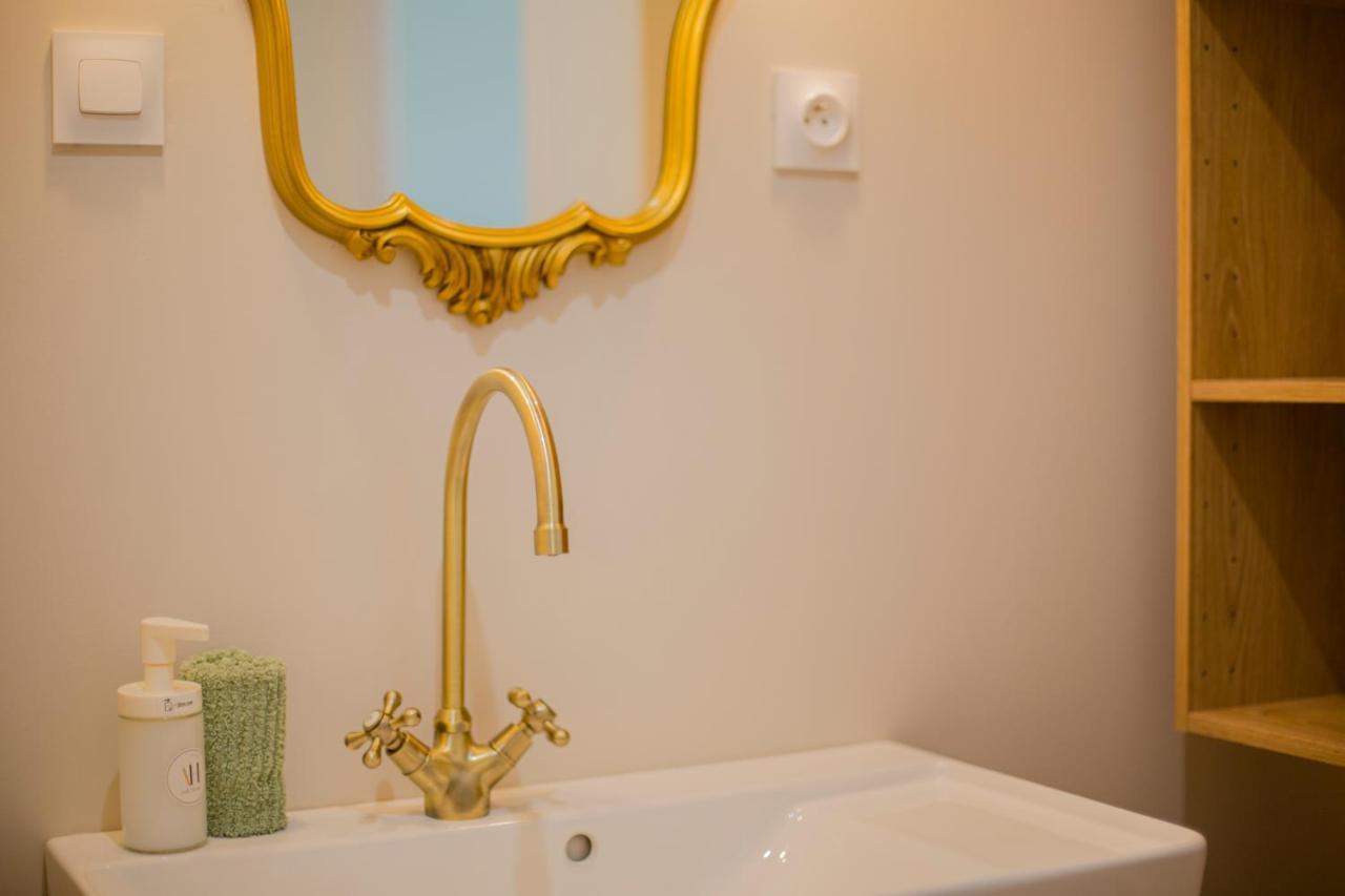 Ideal Pro & Couple - 2 Logements Theme Boho Chic Rdc & Dandy 1Er Etage - Quartier Calme - Jardin - Wifi Hd - Smart Tv - Parking Gratuit - Proche Centre & Transports - Ask Home Valenciennes Esterno foto