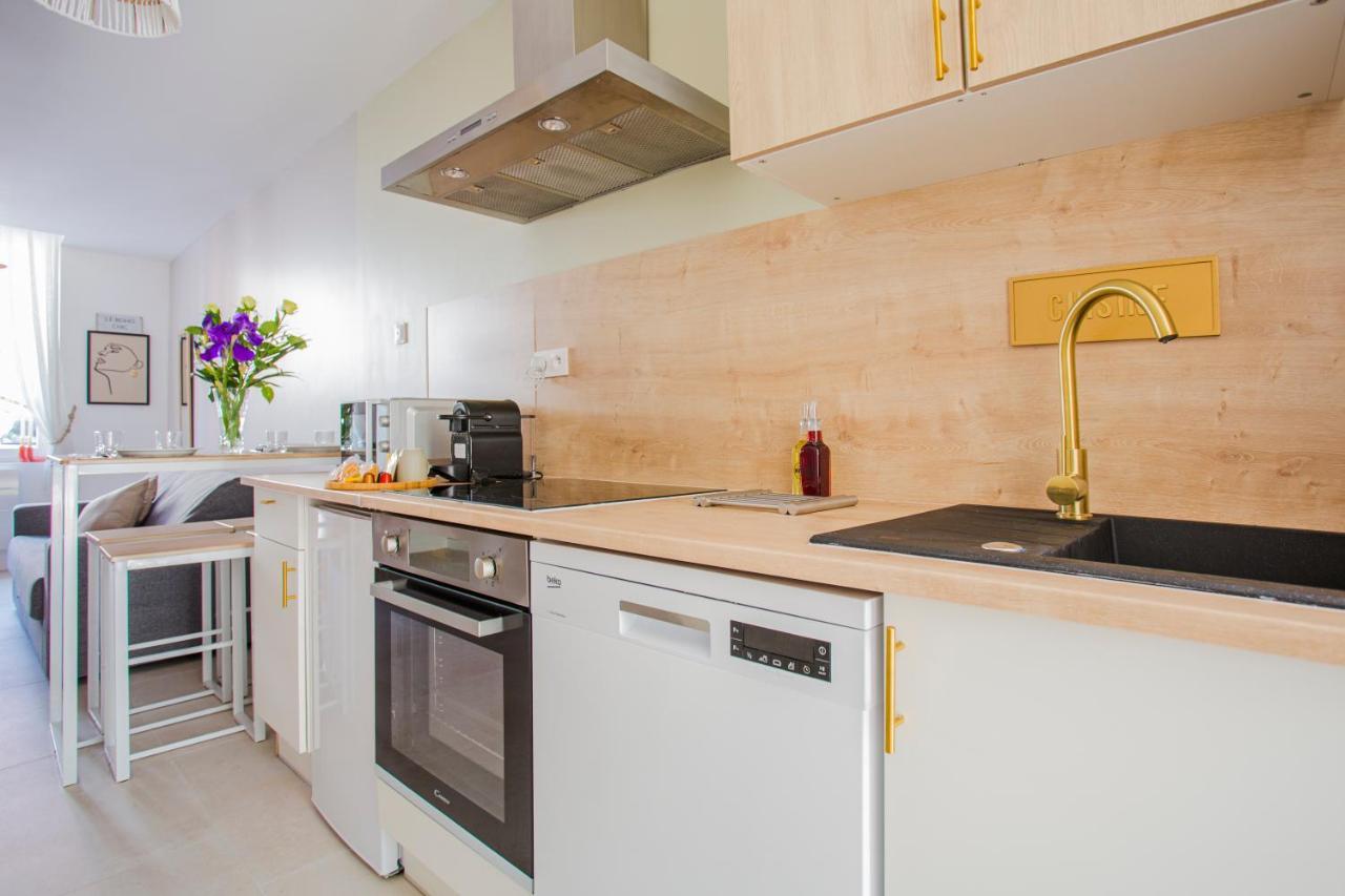 Ideal Pro & Couple - 2 Logements Theme Boho Chic Rdc & Dandy 1Er Etage - Quartier Calme - Jardin - Wifi Hd - Smart Tv - Parking Gratuit - Proche Centre & Transports - Ask Home Valenciennes Esterno foto