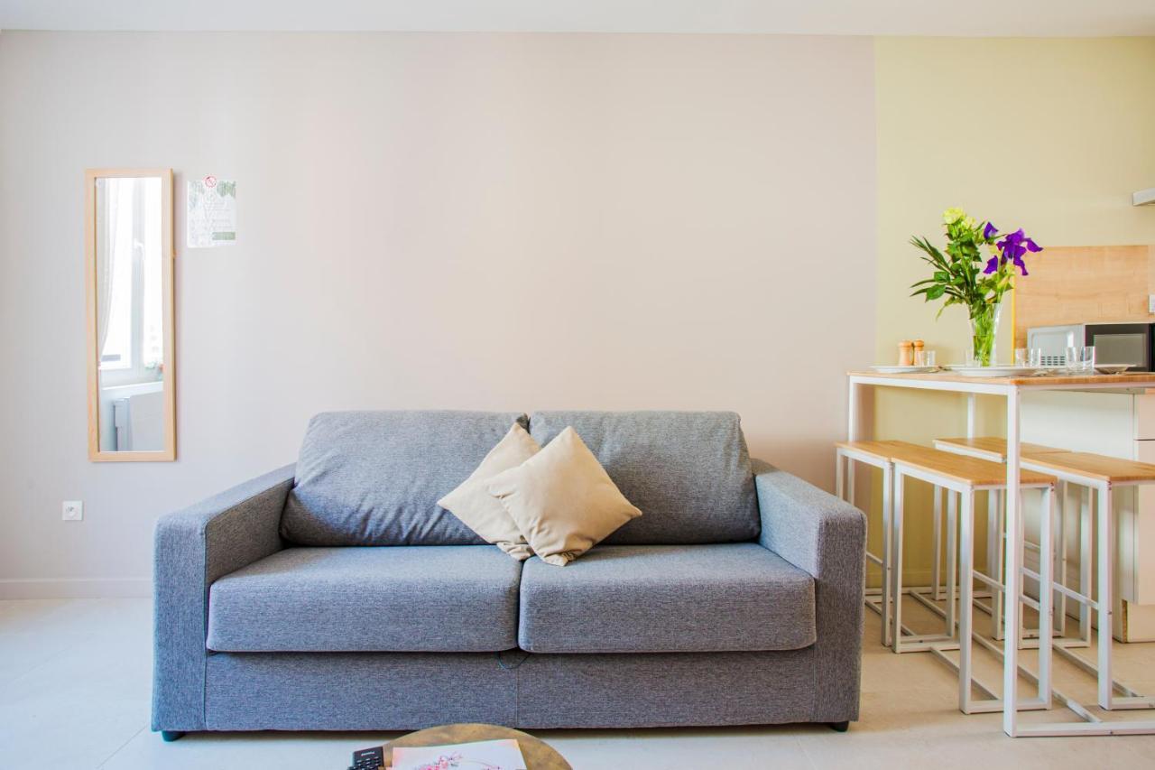 Ideal Pro & Couple - 2 Logements Theme Boho Chic Rdc & Dandy 1Er Etage - Quartier Calme - Jardin - Wifi Hd - Smart Tv - Parking Gratuit - Proche Centre & Transports - Ask Home Valenciennes Esterno foto
