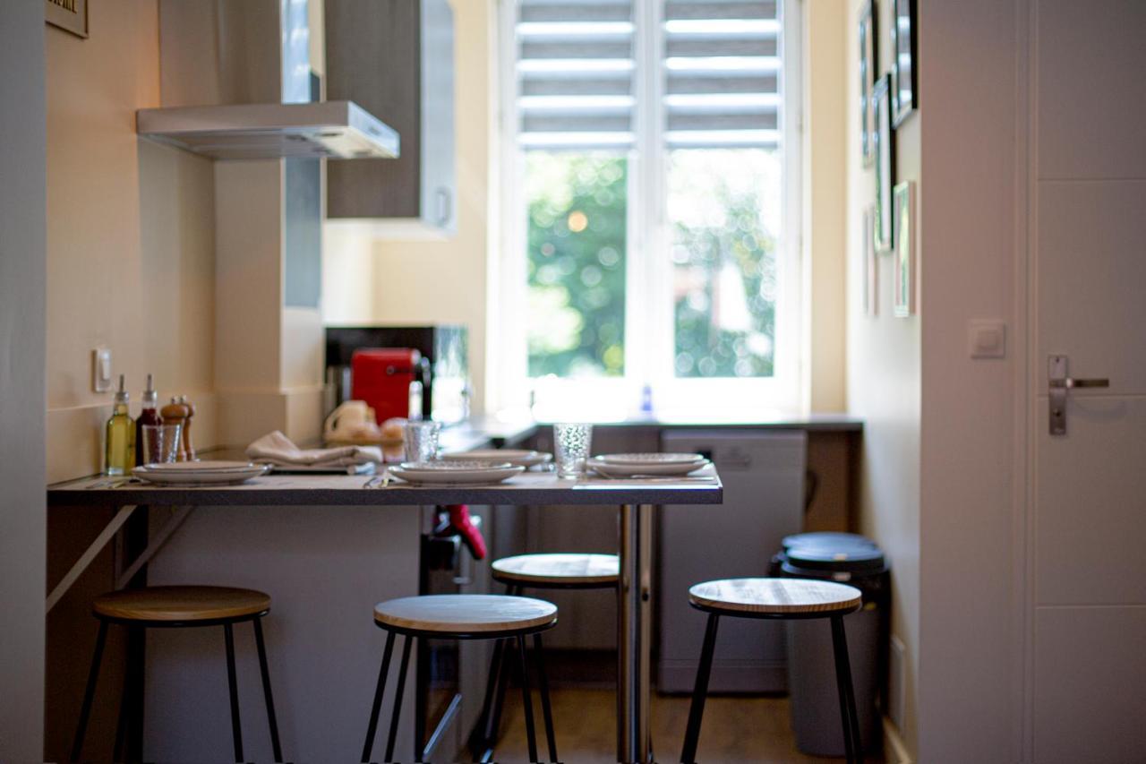Ideal Pro & Couple - 2 Logements Theme Boho Chic Rdc & Dandy 1Er Etage - Quartier Calme - Jardin - Wifi Hd - Smart Tv - Parking Gratuit - Proche Centre & Transports - Ask Home Valenciennes Esterno foto