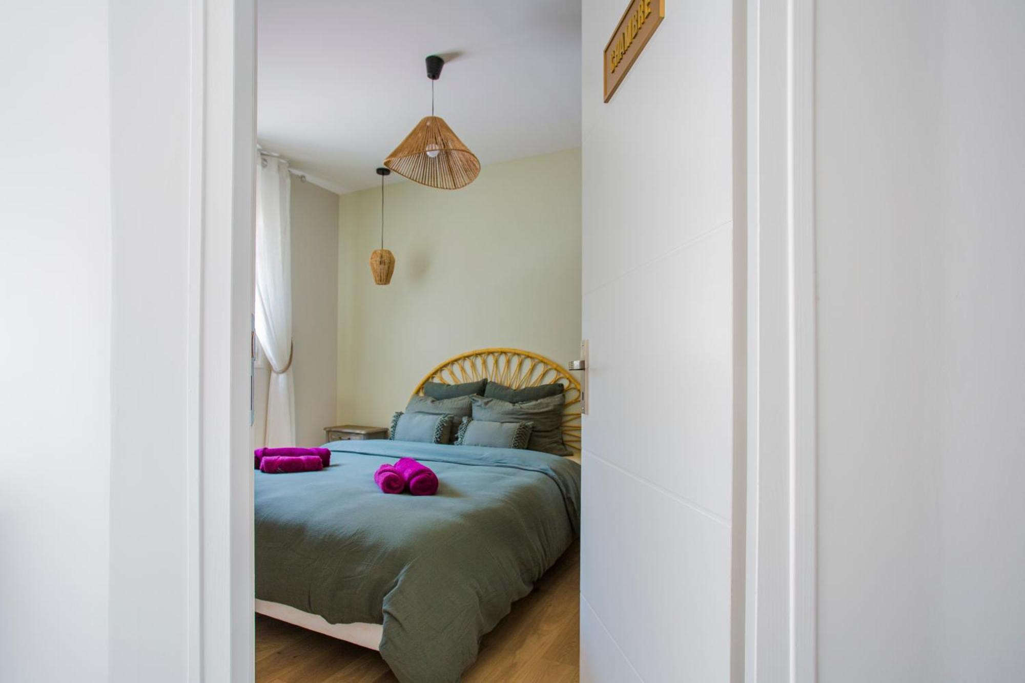 Ideal Pro & Couple - 2 Logements Theme Boho Chic Rdc & Dandy 1Er Etage - Quartier Calme - Jardin - Wifi Hd - Smart Tv - Parking Gratuit - Proche Centre & Transports - Ask Home Valenciennes Esterno foto